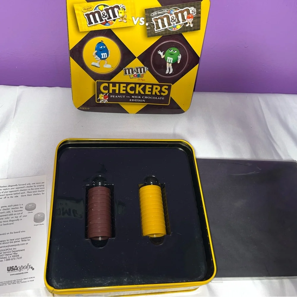 New M&M’s Checkers Game Peanut vs Milk Chocolate Tin Sealed‎ In Box